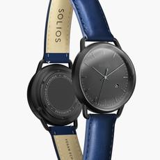 Black Curve Solar Watch | Blue Vegan Leather van Solios Watches