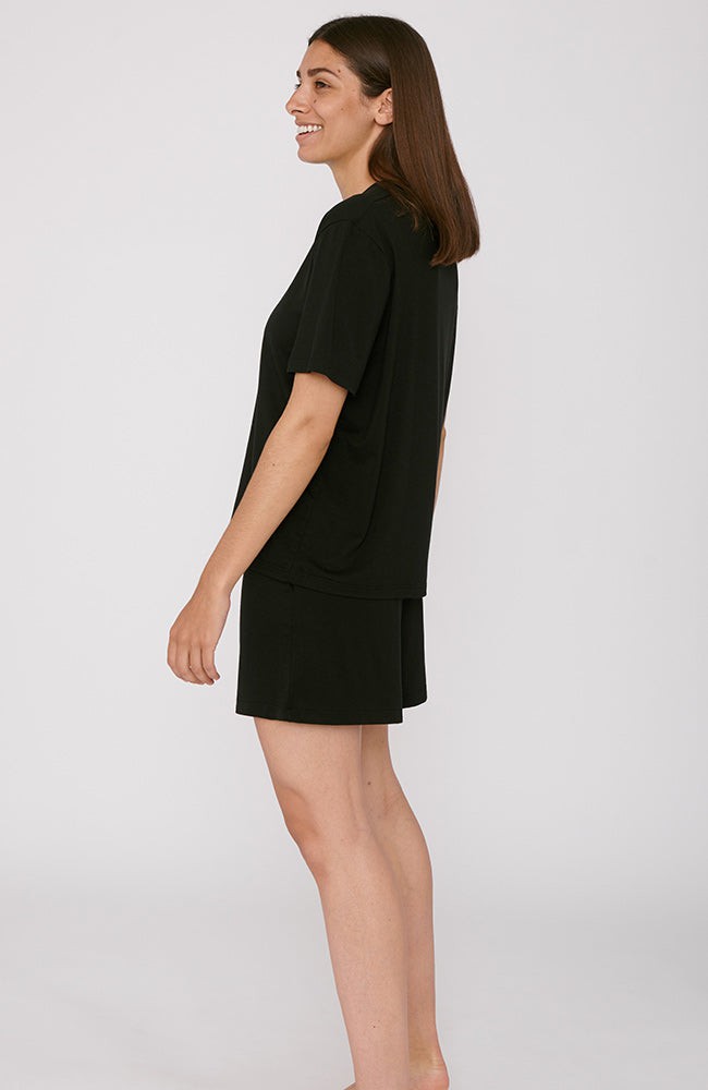 Soft touch boxy t-shirt zwart from Sophie Stone