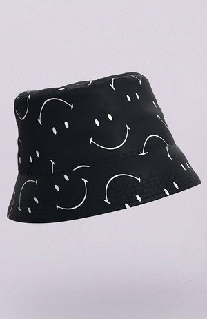 Classic Smiles bucket hat from Sophie Stone