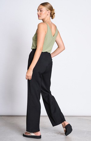 Triangle top pale olive from Sophie Stone Triangle top pale olive from Sophie Stone