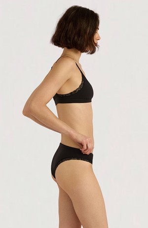 Flex Lace triangle bralette zwart from Sophie Stone