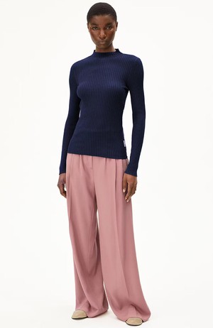Alaania top navy from Sophie Stone