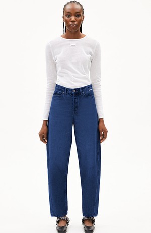 Baarell barrel jeans airglow from Sophie Stone