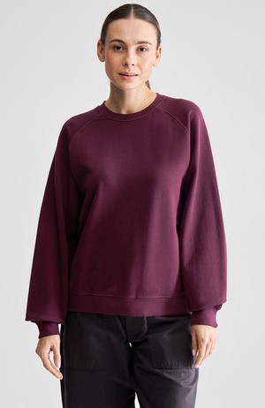 Ystad base sweater fig red from Sophie Stone
