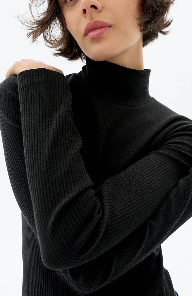 Aine hemp top zwart from Sophie Stone