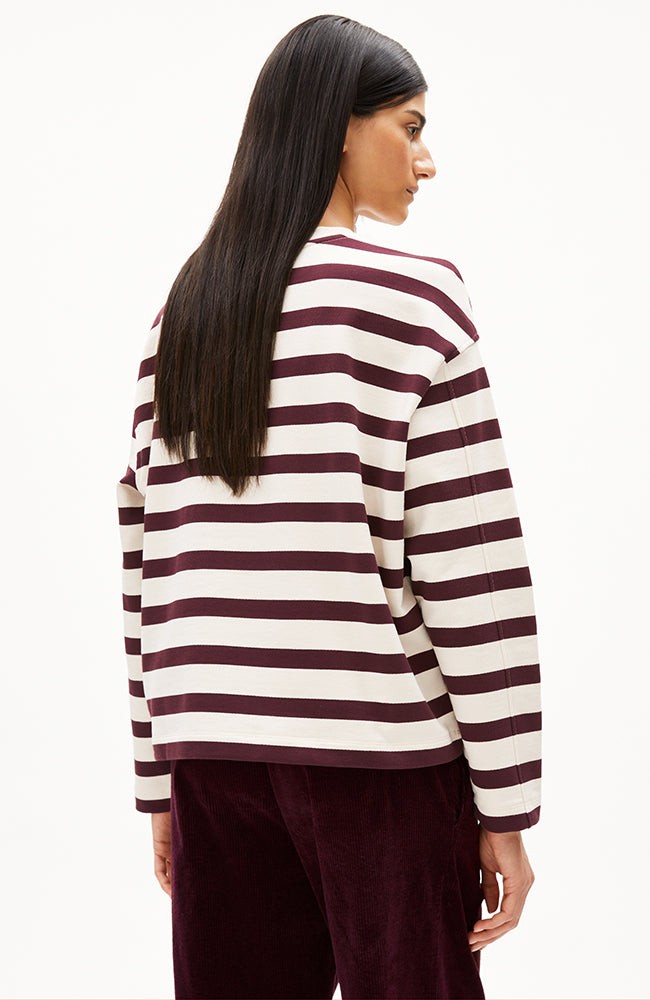 Frankaa bold sweater cranberry from Sophie Stone