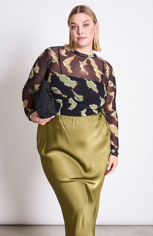 Dora mesh long sleeve mossfire from Sophie Stone