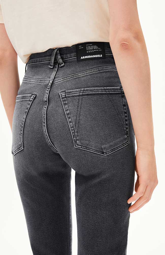 Lejaani straight leg jeans licorice from Sophie Stone Lejaani straight leg jeans licorice from Sophie Stone