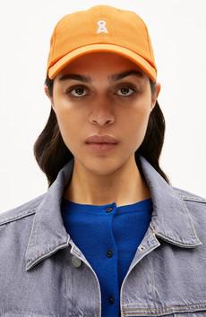 Yenaas pet light tangerine via Sophie Stone