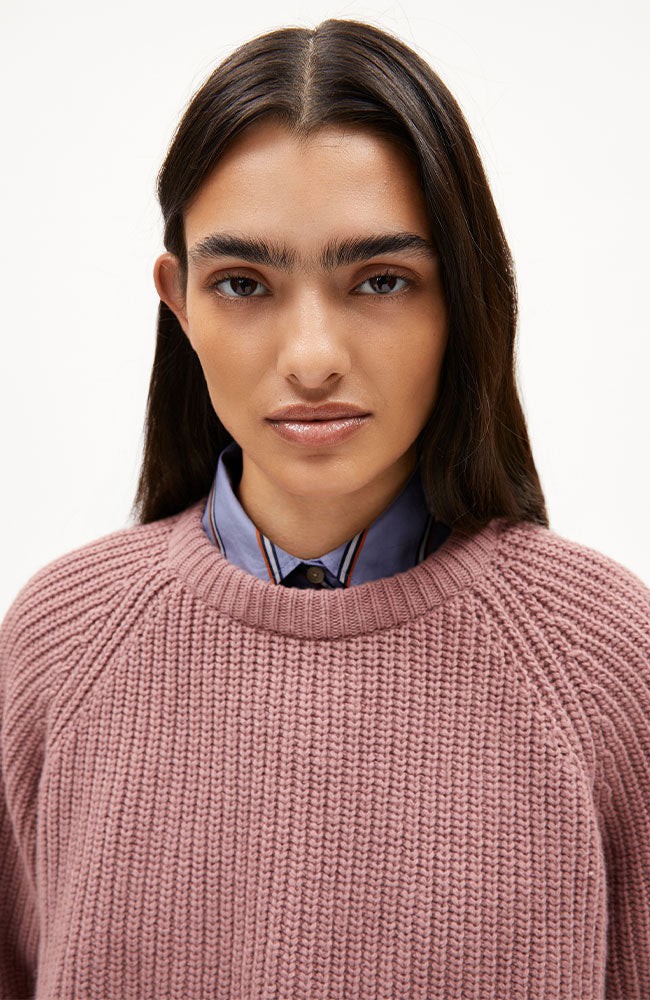 Kaagi trui light berry from Sophie Stone