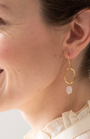 Graceful oorbellen Rose Quartz Gold from Sophie Stone