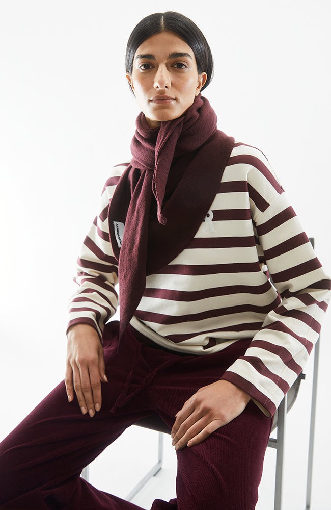 Frankaa bold sweater cranberry from Sophie Stone