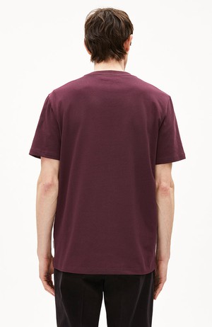 Maarkos t-shirt dark cranberry from Sophie Stone