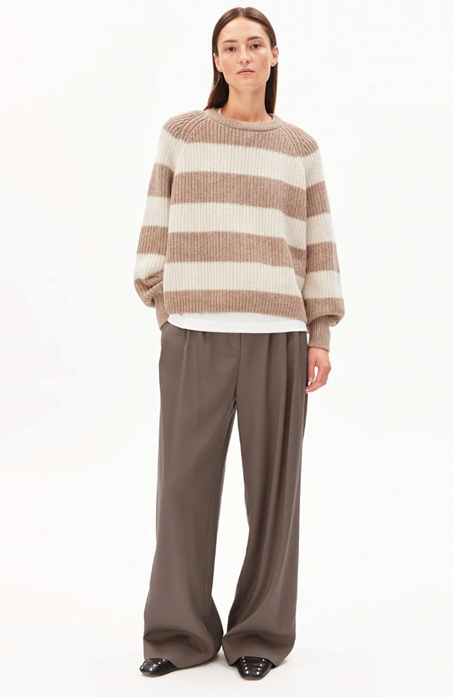 Kaagi trui striped camel from Sophie Stone