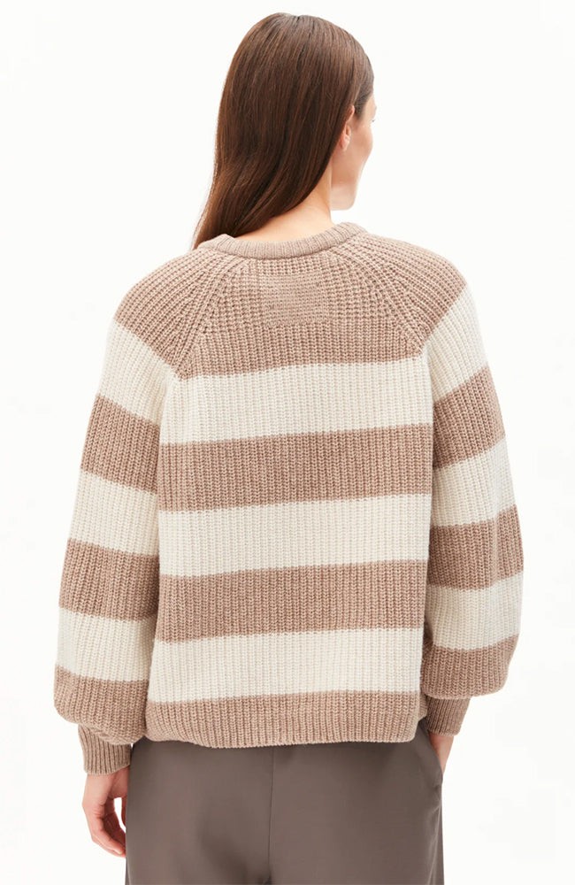 Kaagi trui striped camel from Sophie Stone