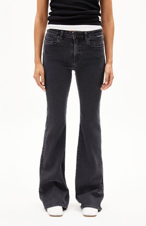 Anamaa flared jeans black washed from Sophie Stone