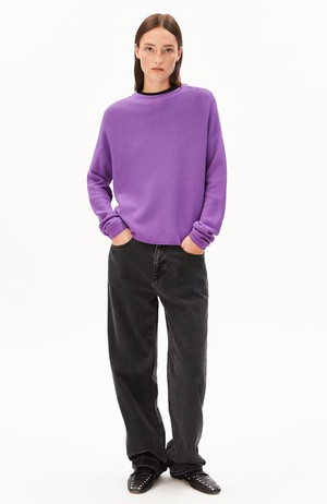 Merinaa trui orchid from Sophie Stone