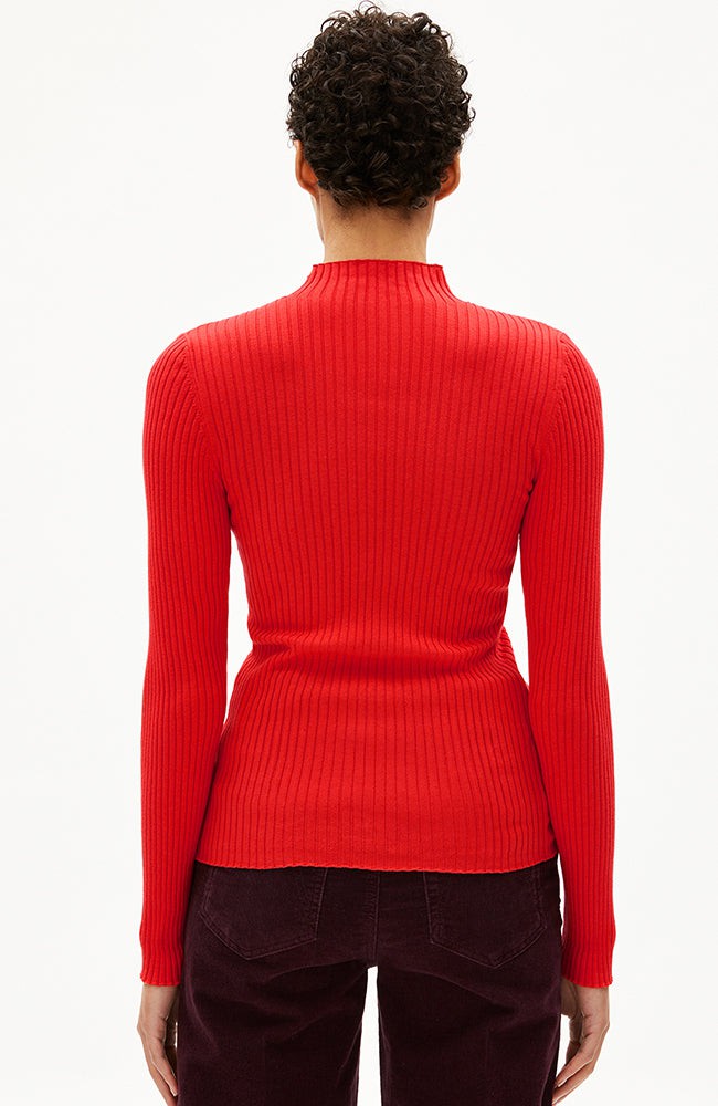 Alaania top candy apple from Sophie Stone