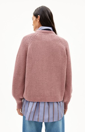 Kaagi trui light berry from Sophie Stone