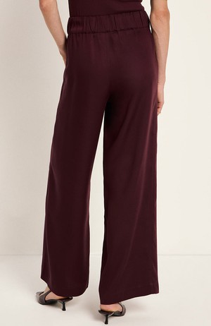 Tencel wide leg broek bordeaux from Sophie Stone