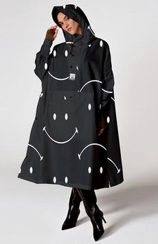 Smiley Poncho zwart via Sophie Stone