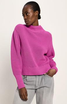 Gebreide trui roze via Sophie Stone