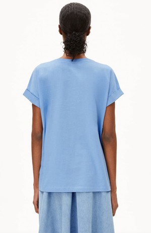 Idaara t-shirt silky blue from Sophie Stone