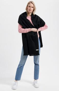 Sjaal black via Sophie Stone