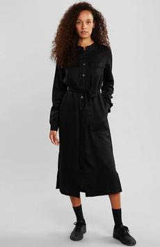 Falsterbo jurk zwart via Sophie Stone