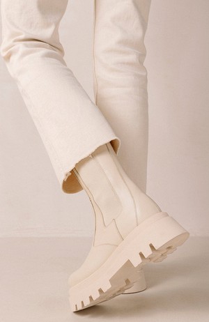 All Rounder white leather boots from Sophie Stone