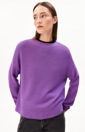 Merinaa trui orchid from Sophie Stone