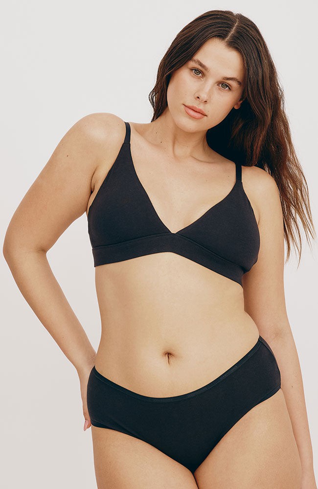 Core triangle bralette zwart from Sophie Stone