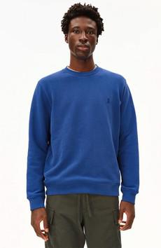 Baaro sweatshirt dark morning via Sophie Stone