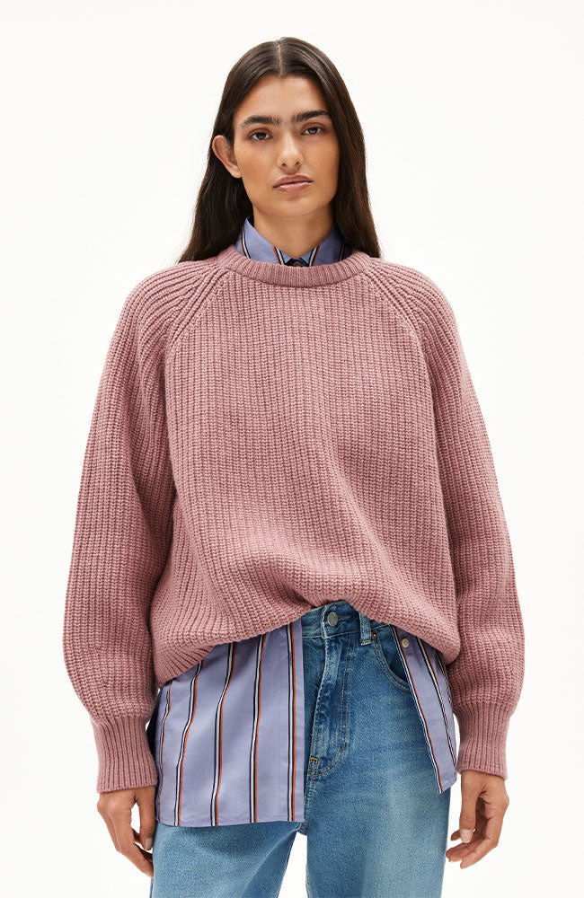 Kaagi trui light berry from Sophie Stone