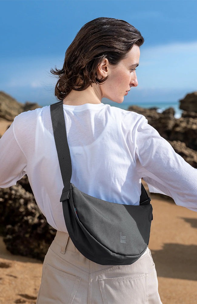 Moon bag small shark from Sophie Stone