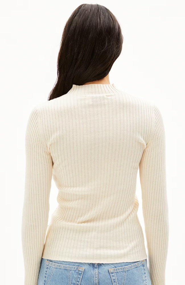 Alaania top oatmilk from Sophie Stone