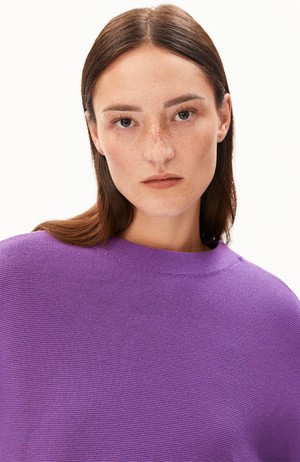 Merinaa trui orchid from Sophie Stone