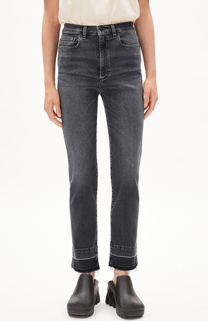 Lejaani straight leg jeans licorice from Sophie Stone Lejaani straight leg jeans licorice from Sophie Stone