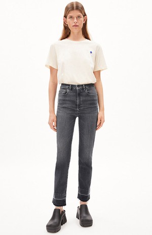 Lejaani straight leg jeans licorice from Sophie Stone Lejaani straight leg jeans licorice from Sophie Stone