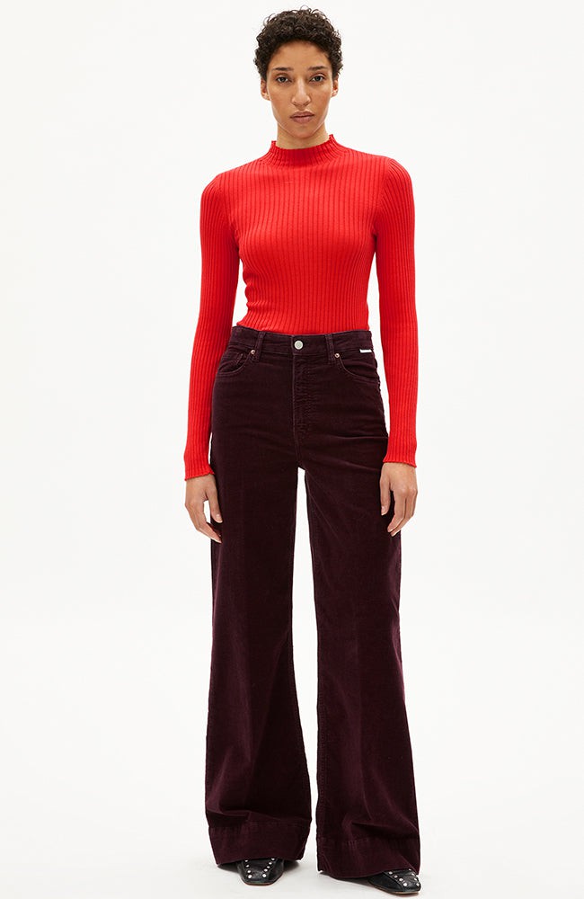 Alaania top candy apple from Sophie Stone