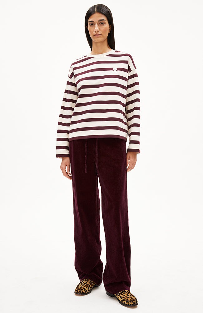 Frankaa bold sweater cranberry from Sophie Stone