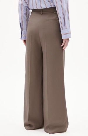 Kaayua broek walnut cream from Sophie Stone