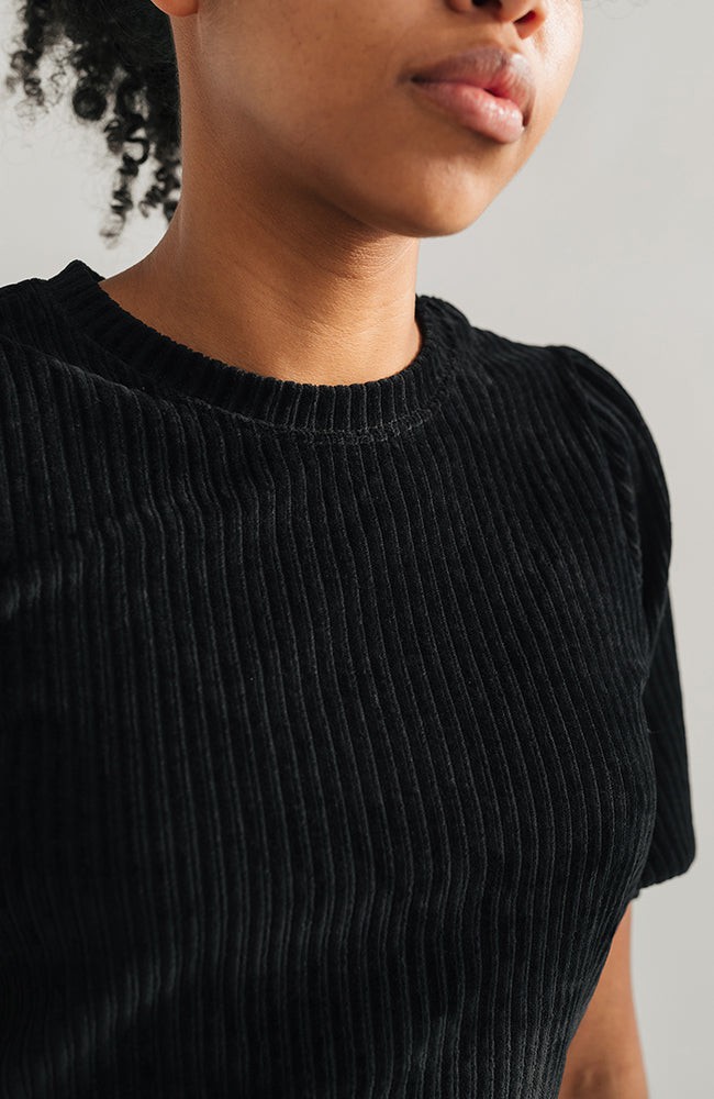 Horst shirt black from Sophie Stone