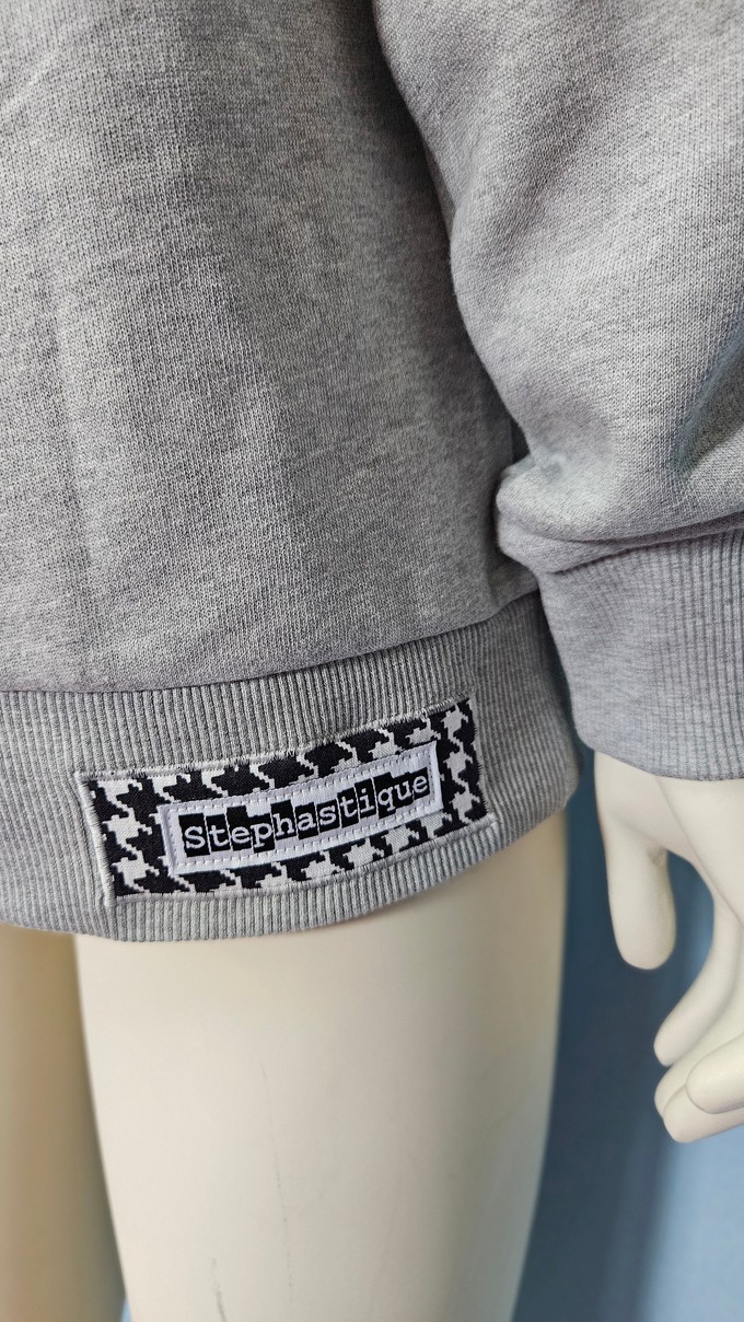 Bad Cat Sweater Grey Size M from Stephastique Bad Cat Sweater Grey Size M from Stephastique