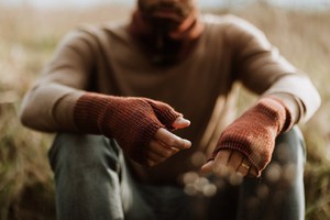 Count Men’s Fingerless Gloves – Rib Knit Merino Blend with Zipper from STUDIO MYR