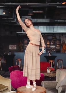 Honey Merino Bohemian-Chic Knitted Midi Skirt with Lace Details – Honey Beige via STUDIO MYR