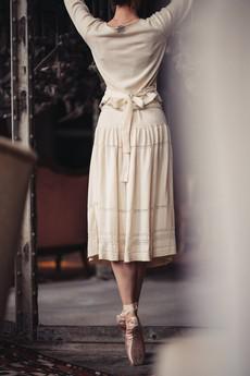 Pearl Merino Bohemian-Chic Knitted Midi Skirt with Lace Details – Wool White via STUDIO MYR