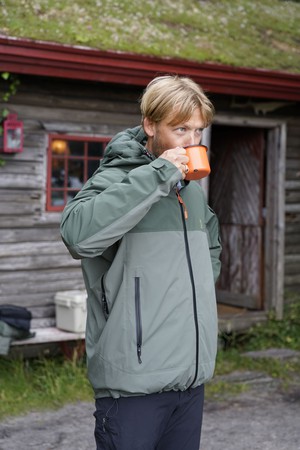 Esrum Shell Jacket Lark Green from Superstainable
