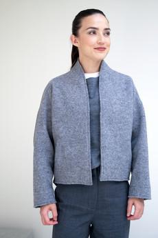 Kort Vestje | Wol Grijs via Sûr Atelier