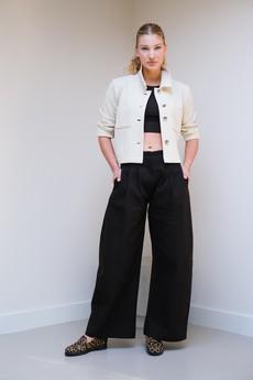 Dubbele Bandplooi Broek | Katoen Bruin via Sûr Atelier